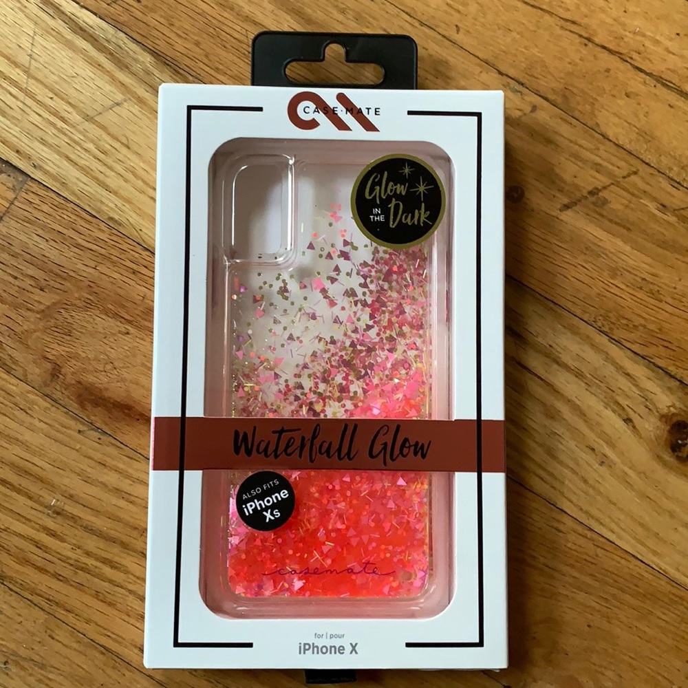 Casemate Waterfall glow iPhone X/XS case.